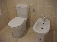 toiletcom.jpg